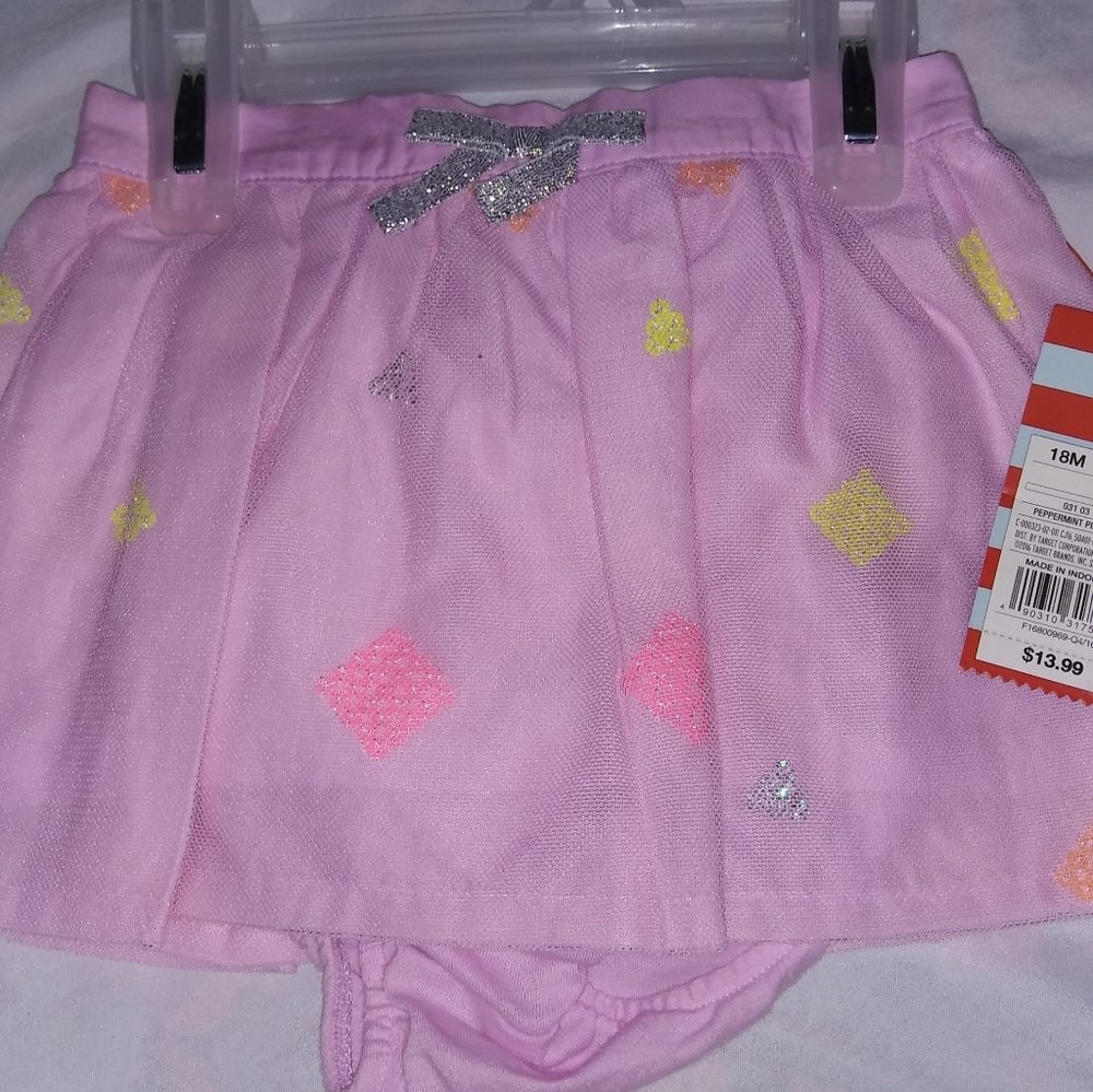 Baby girl skirt with undershorts